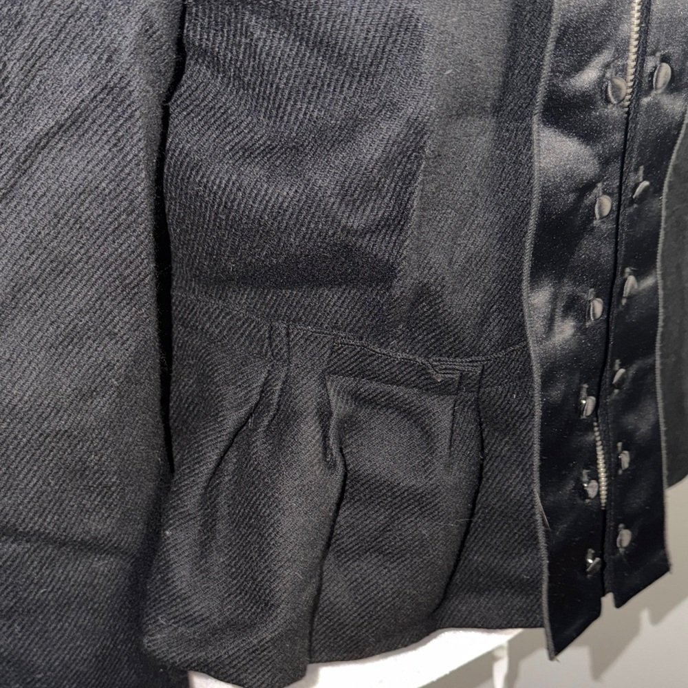 BCBGMaxAzria 100% Wool Black Satin-Accented Women's Blazer - Picture 4 of 11